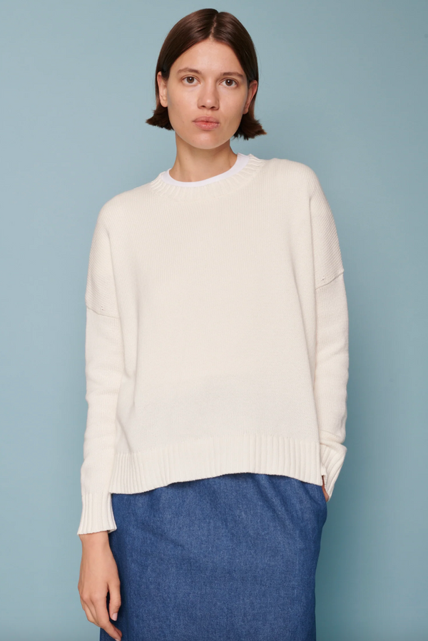 Cotton Wide Pullover Sweater in Creme